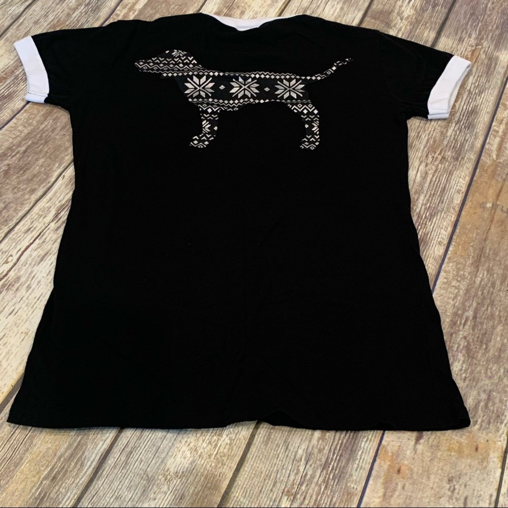 Victoria’s Secret PINK snowflake t-shirt